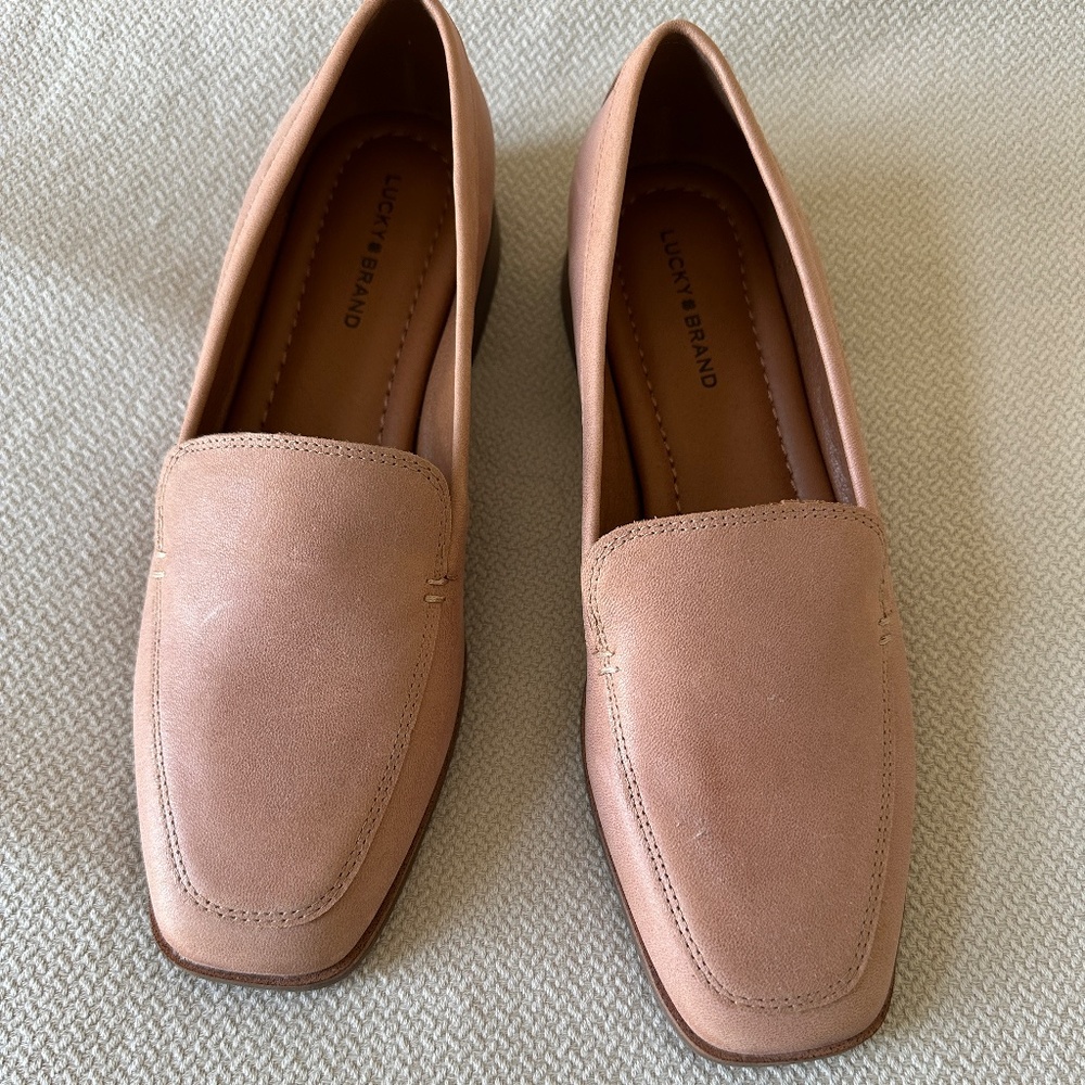 Lucky Brand tan leather loafers